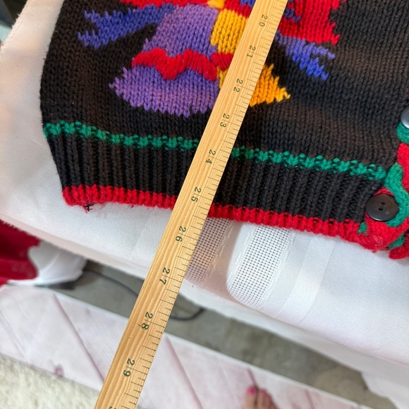 Black Red vintage Holiday Cardigan Sweater size medium Christmas embroidered - Picture 7 of 9